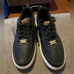 Dockers Men's Black and White Sneakers